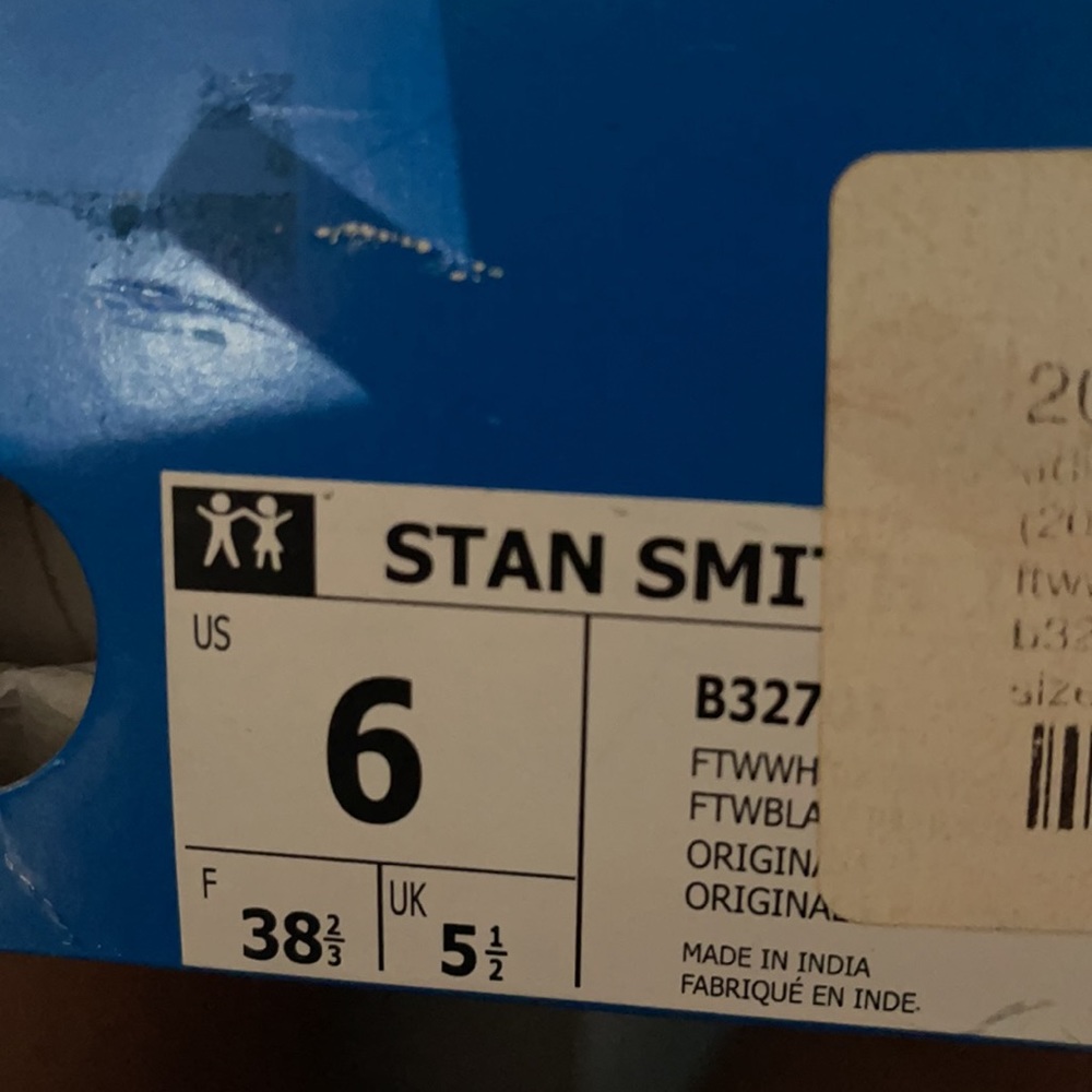 Stan Smiths - image 2